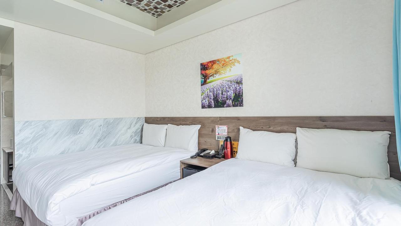 九九商旅 Otel Taichung Dış mekan fotoğraf
